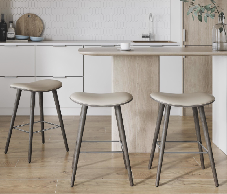 Saddle counter stool